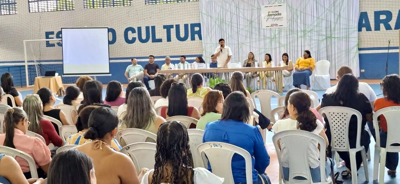 Foto 18 – SECRETARIA MUNICIPAL DE EDUCAÇÃO REALIZA JORNADA PEDAGÓGICA 2026 E FORTALECE PLANEJAMENTO DO ANO LETIVO