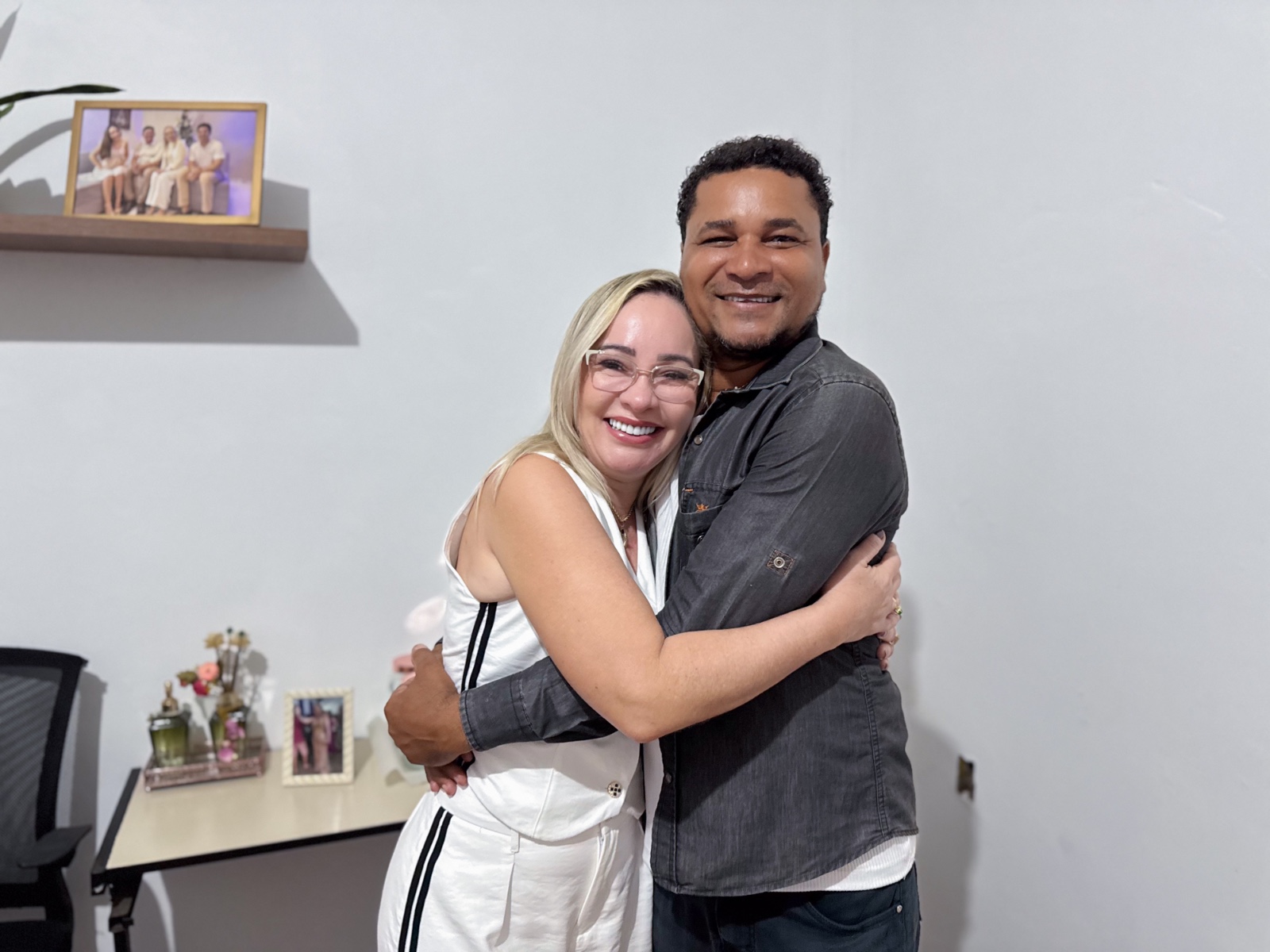 Foto 2 – SECRETARIA MUNICIPAL DE ASSISTÊNCIA SOCIAL É RECEPCIONADACOM ENTUSIASMO POR COLABORADORES