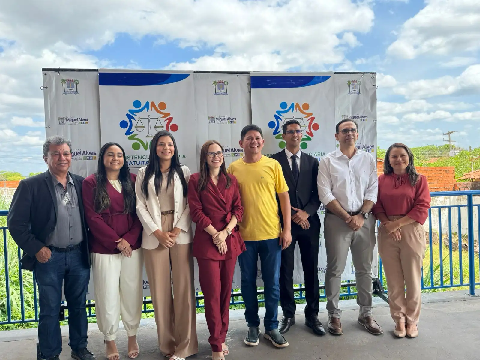 PREFEITURA DE MIGUEL ALVES ENTREGA SENTENÇAS DA ASSISTÊNCIA JUDICIÁRIA GRATUITA MUNICIPAL