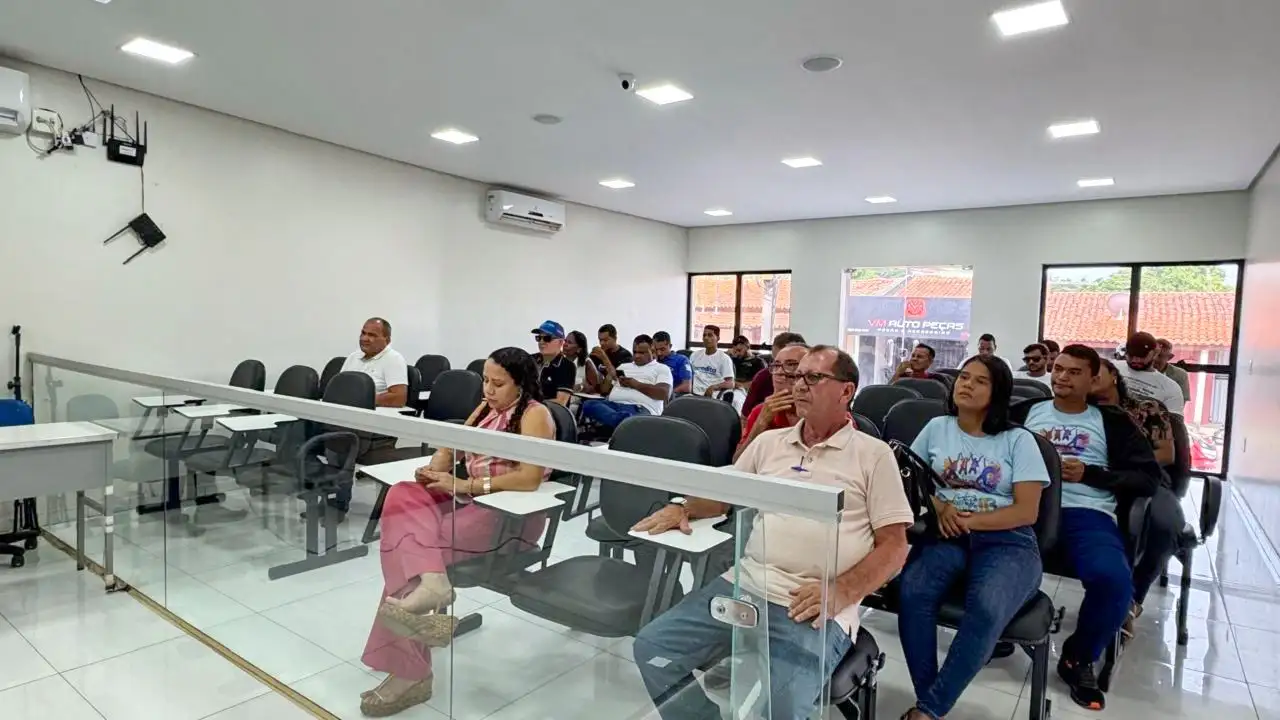 Foto 7 – PREFEITURA DE MIGUEL ALVES REALIZA AUDIÊNCIA PÚBLICA PARA AVALIAÇÕES DAS METAS FISCAIS DE 2025