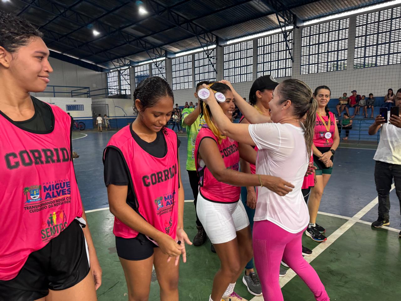 Foto 9 – MIGUEL ALVES CELEBRA O DIA INTERNACIONAL DA MULHER COM O 2º FLORESCER DAS MULHERES