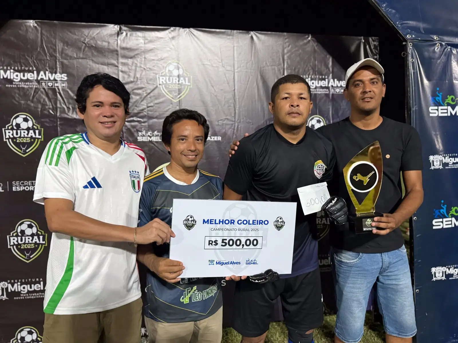 Foto 9 – LEMBRANÇA VENCE RIACHÃO E CONQUISTA TÍTULO DO MAIOR CAMPEONATO RURAL DA HISTÓRIA DE MIGUEL ALVES