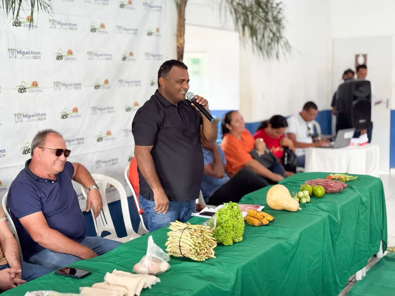 Foto 2 – MIGUEL ALVES REALIZA CHAMADA PÚBLICA DO PNAE E AMPLIA OPORTUNIDADES PARA AGRICULTORES FAMILIARES
