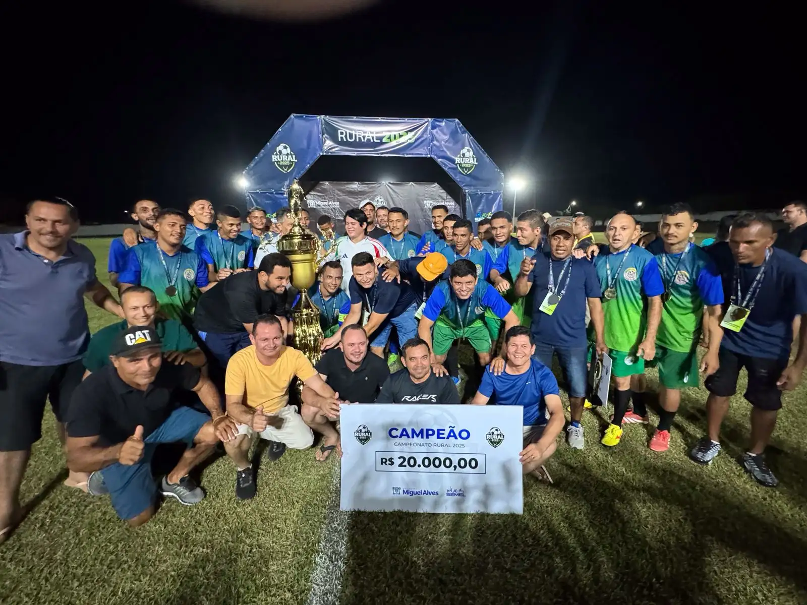 Foto 5 – LEMBRANÇA VENCE RIACHÃO E CONQUISTA TÍTULO DO MAIOR CAMPEONATO RURAL DA HISTÓRIA DE MIGUEL ALVES
