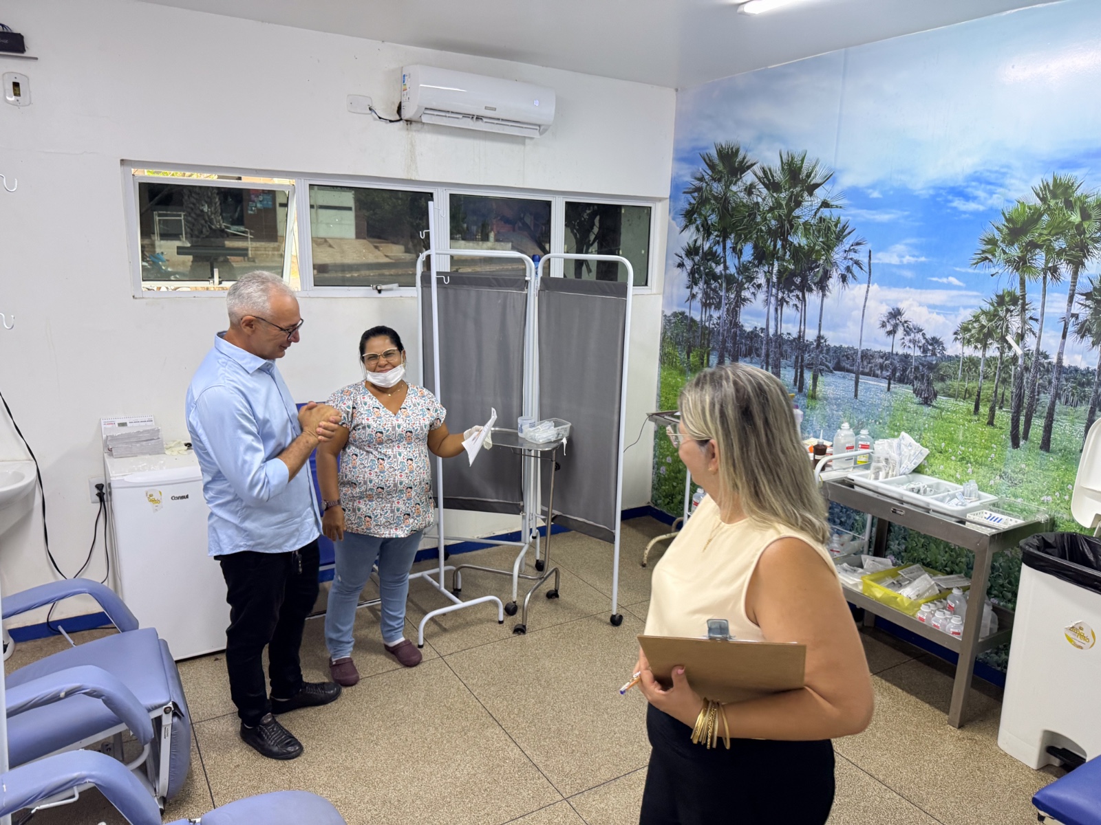 Foto 10 – NOVO DIRETOR DO HOSPITAL PEDRO VASCONCELOS, WASHINGTON PARENTE, CONHECE INSTALAÇÕES E DESTACA COMPROMISSO COM A QUALIDAD