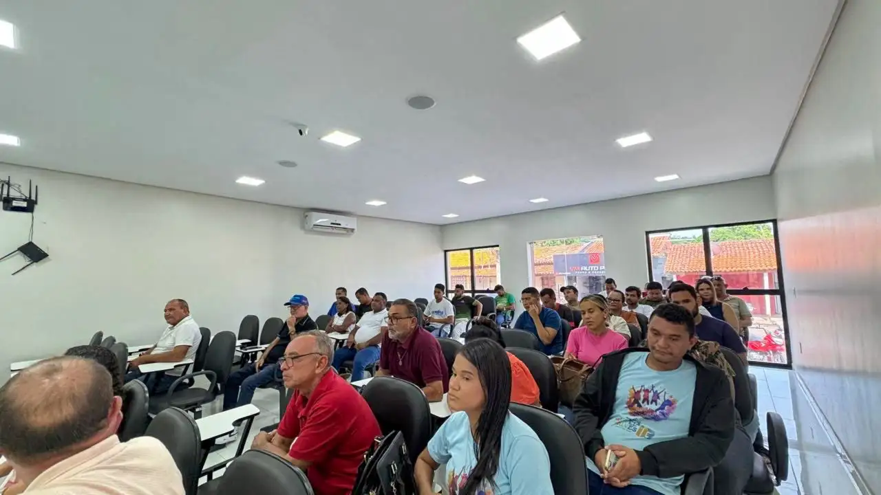 Foto 8 – PREFEITURA DE MIGUEL ALVES REALIZA AUDIÊNCIA PÚBLICA PARA AVALIAÇÕES DAS METAS FISCAIS DE 2025